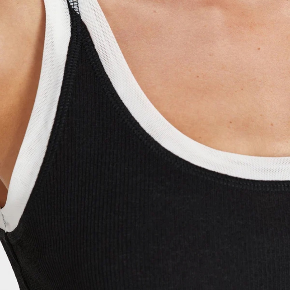 DISSH Lina black contrast scoop tank